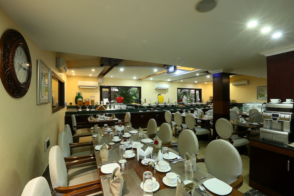 De Alturas Resort 69/82
