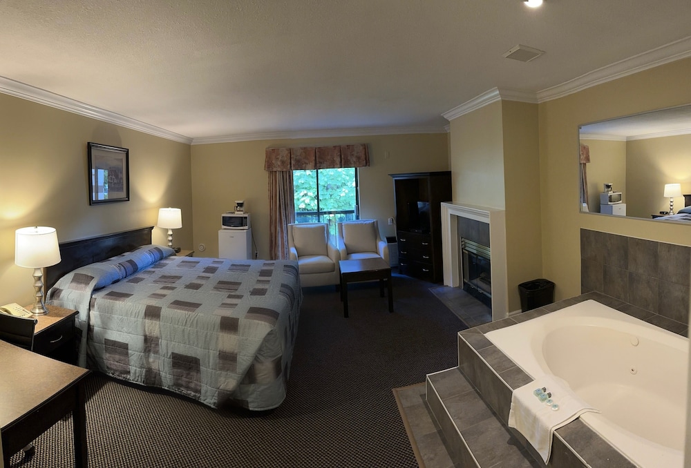 Canadian Inn 13/34