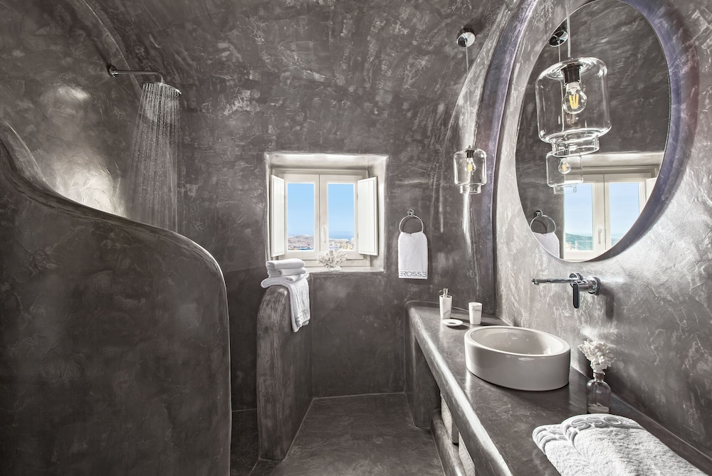 Erossea Villa Santorini Imerovigli 50/50