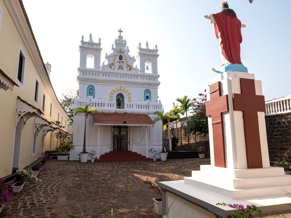 Fort Tiracol Heritage Hotel 42/50
