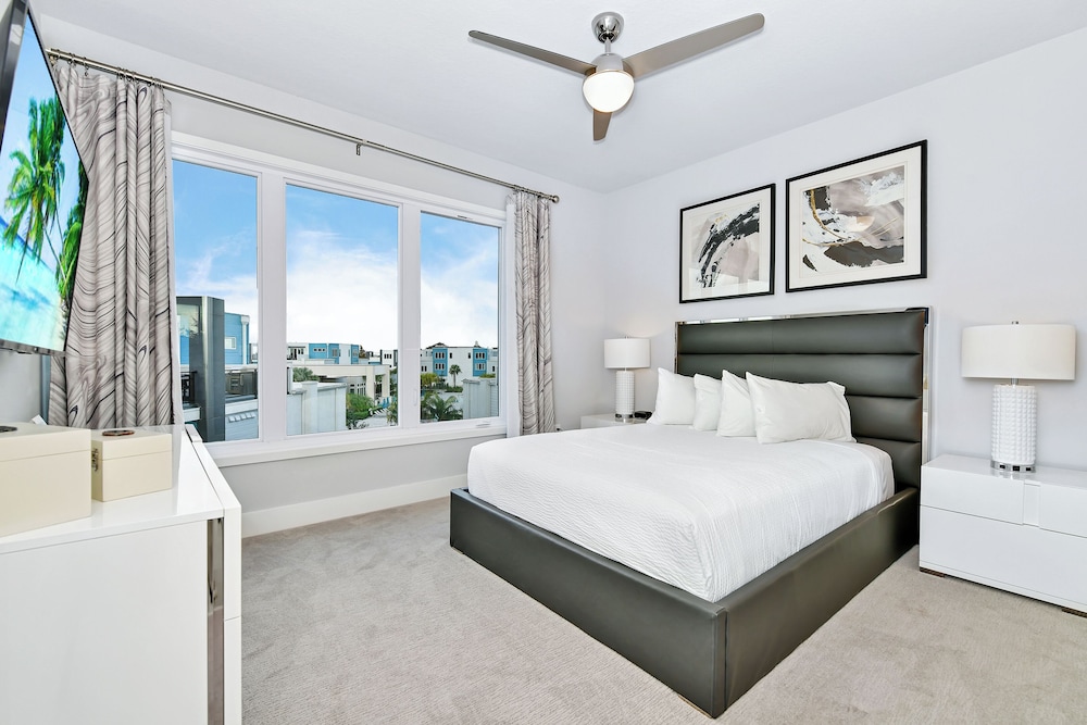 Condo, 5 Bedrooms, Deluxe, Luxury, 2 King Beds, 2 Queen Beds, Two Story, Pool Access