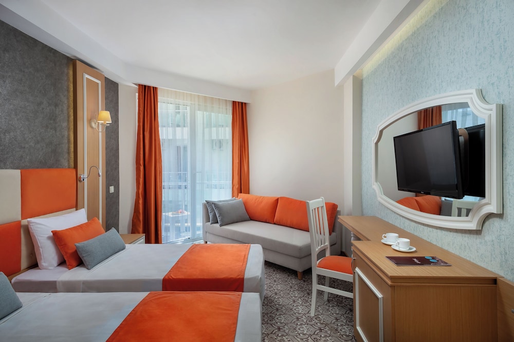 Golden Orange Hotel 21/38