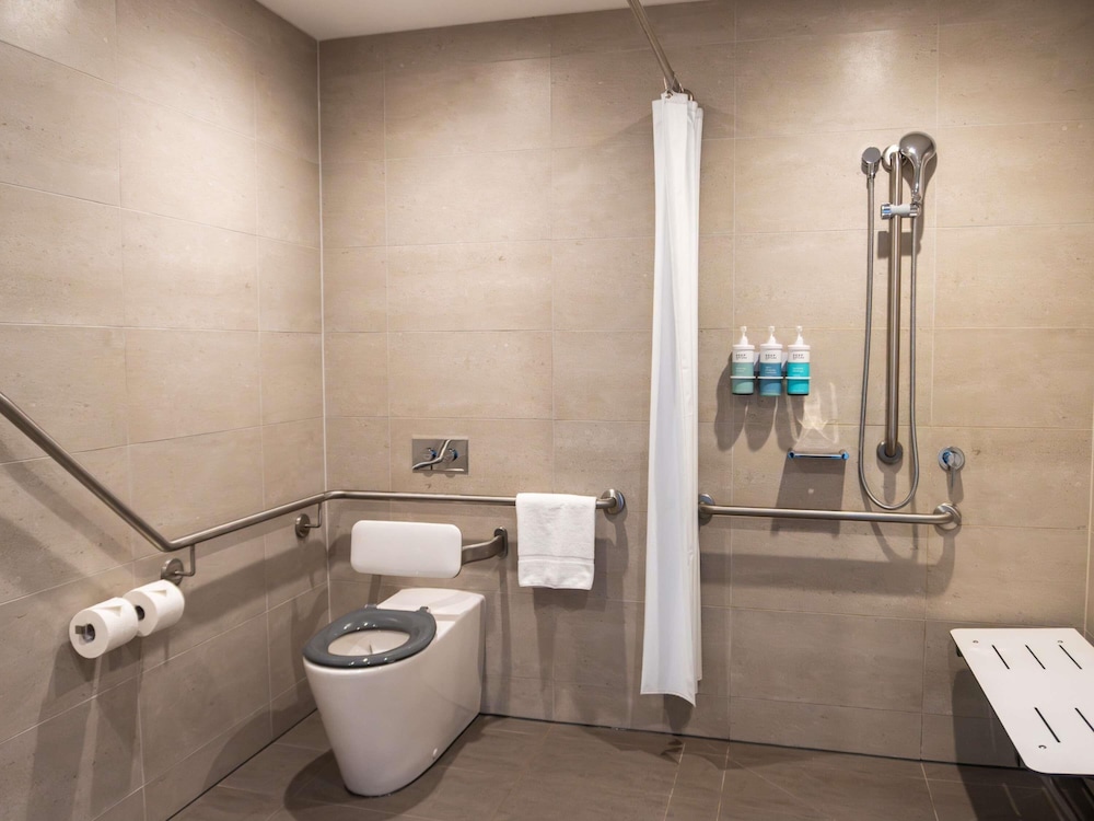 Novotel Melbourne South Wharf 75/76