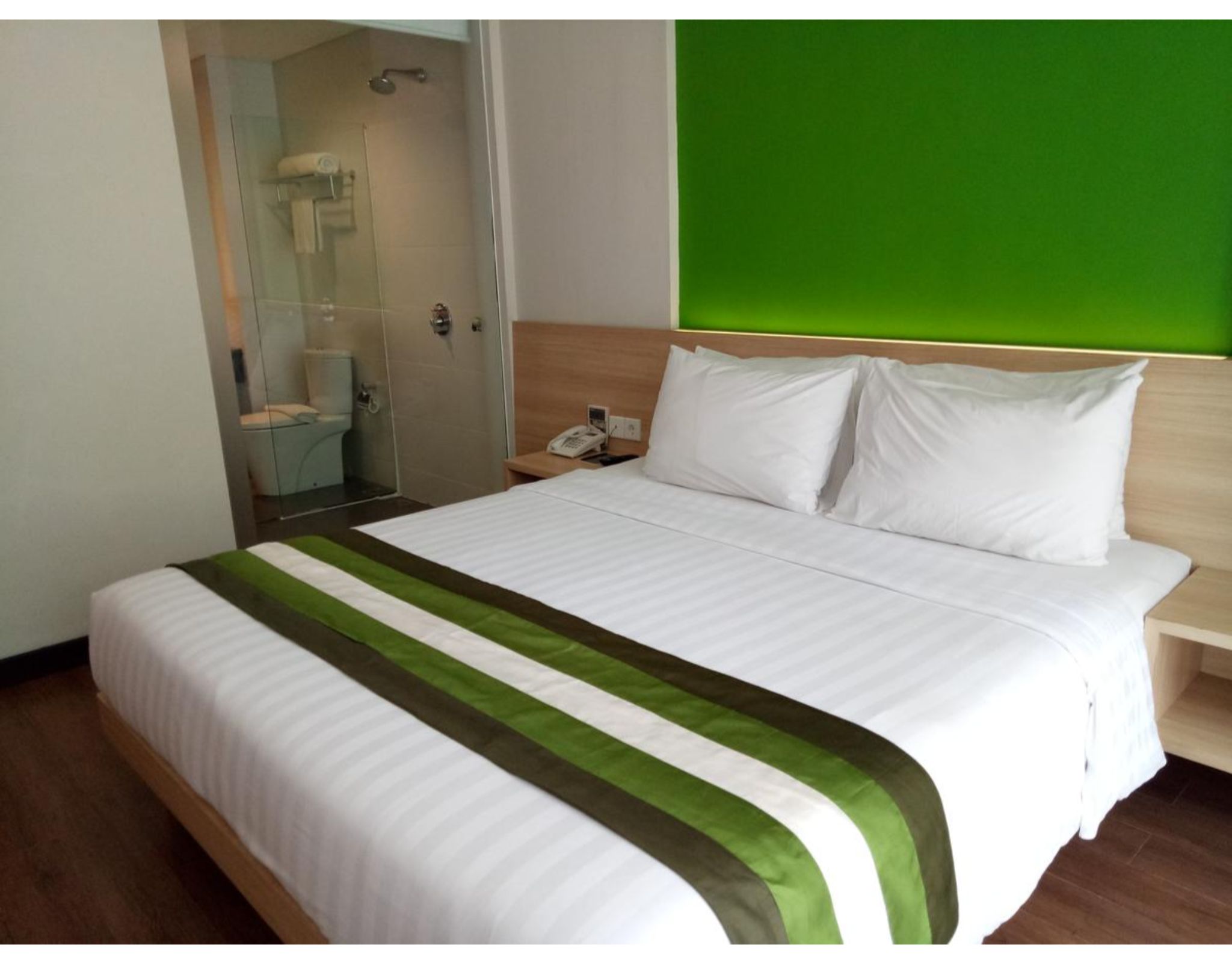 Premier, Double or Twin Bed