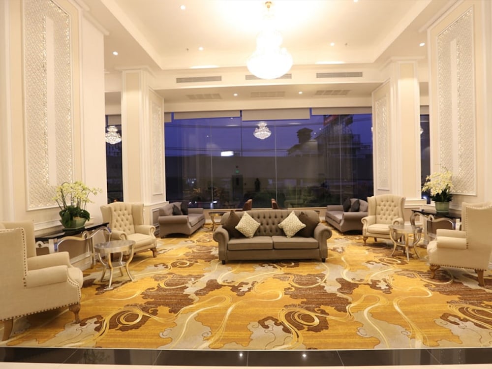The Bazaar Hotel Bangkok 56/77