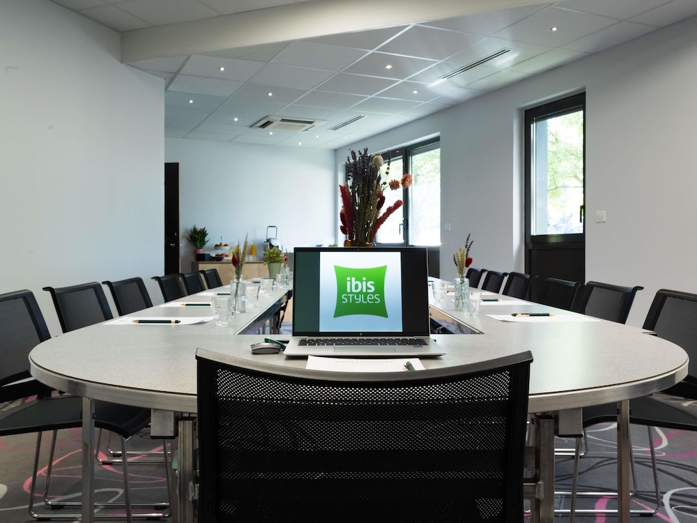 Ibis Styles Romans Valence Gare Tgv 58/71