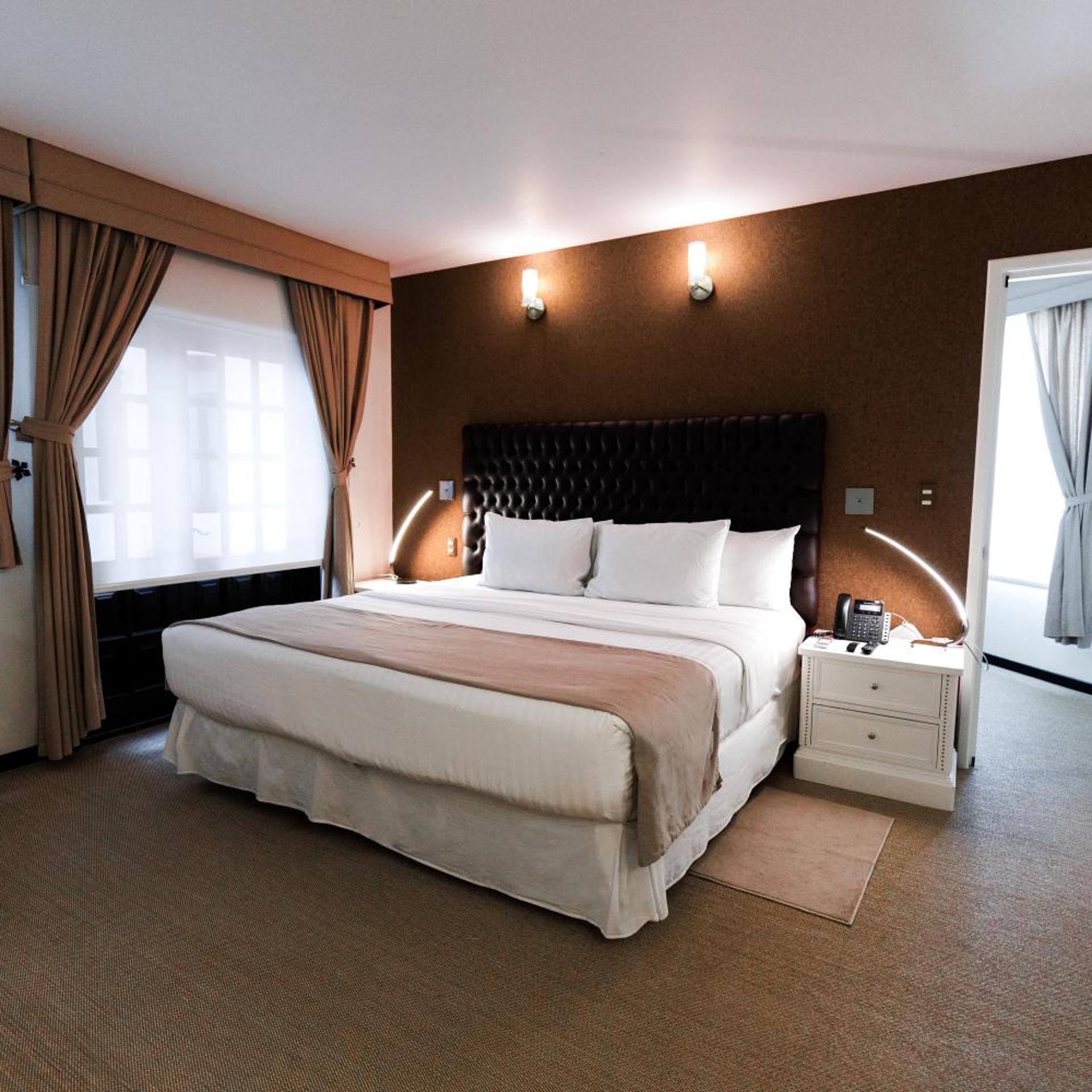Master, Suite