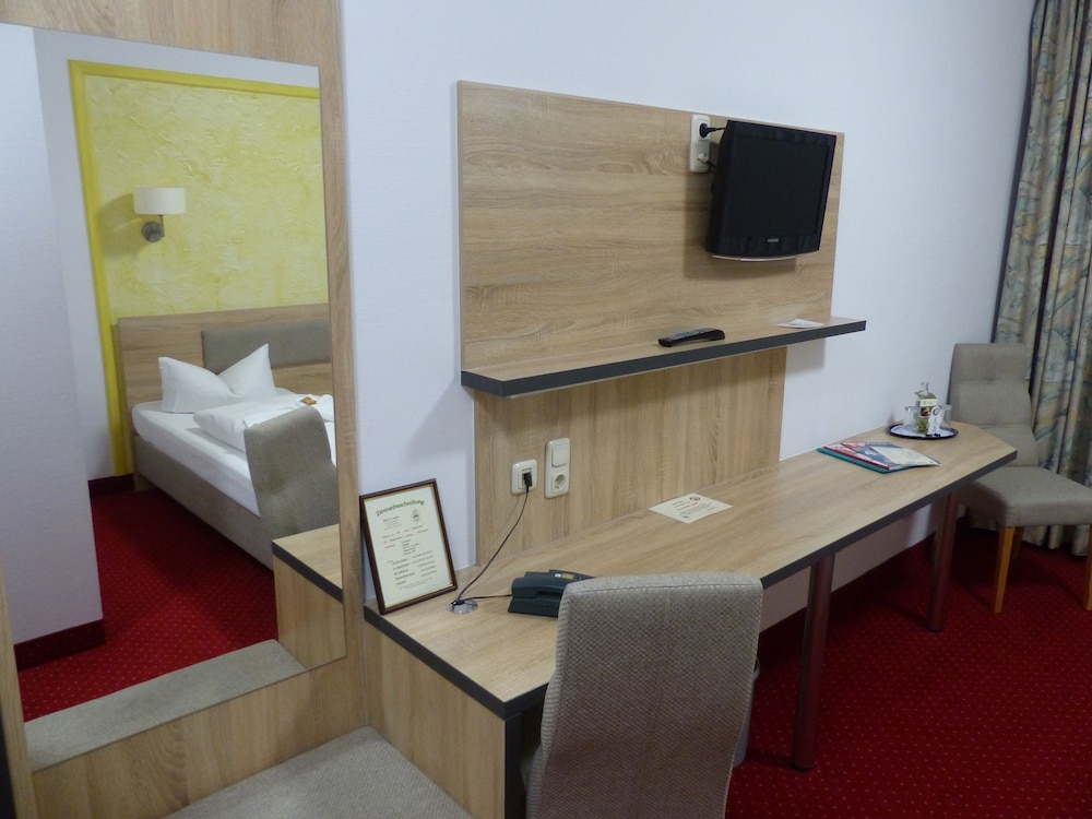 Hotel 3 Linden 36/45