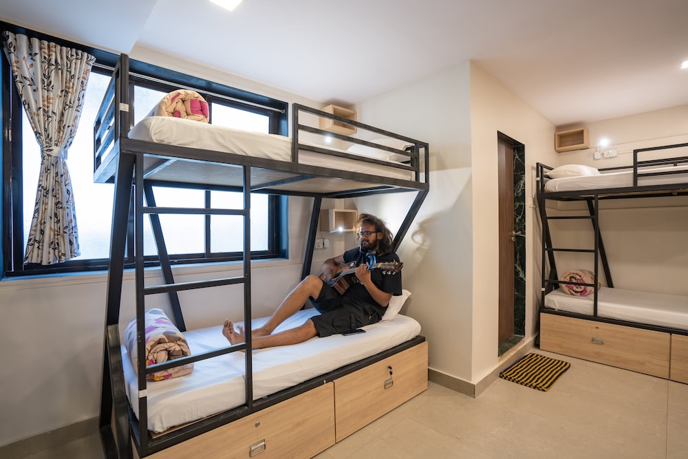 Zostel Mumbai 22/50