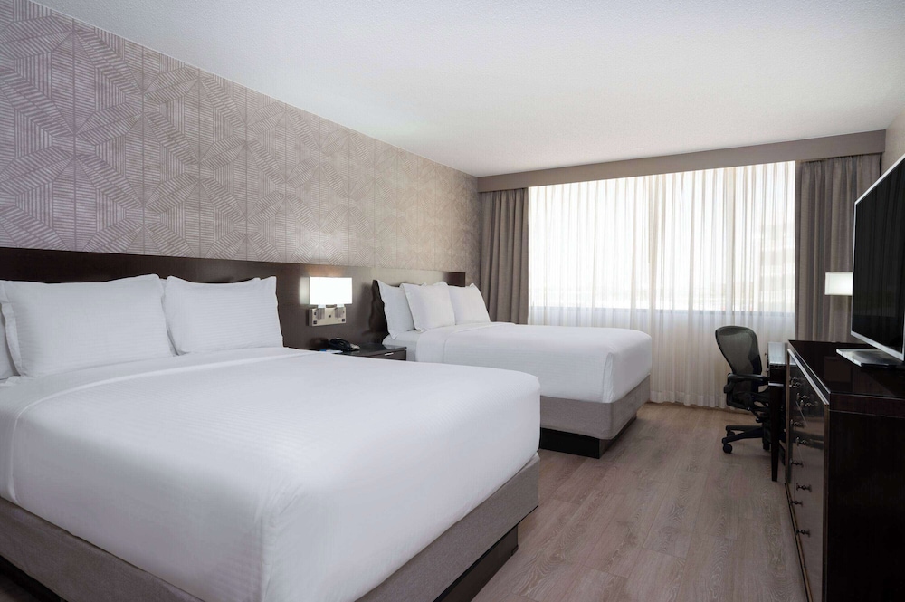 Wyndham Indianapolis Airport 31/72