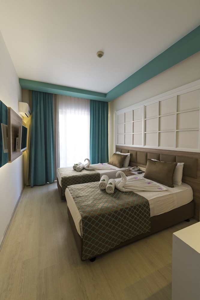 Kleopatra Life Hotel 7/43