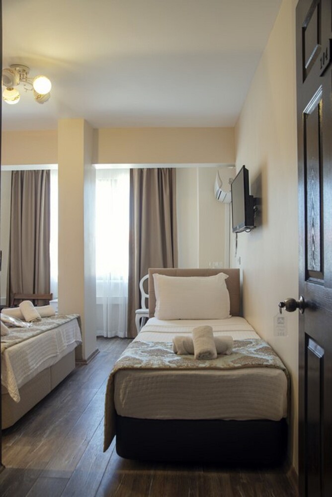 Cunda Aksac Otel 11/50