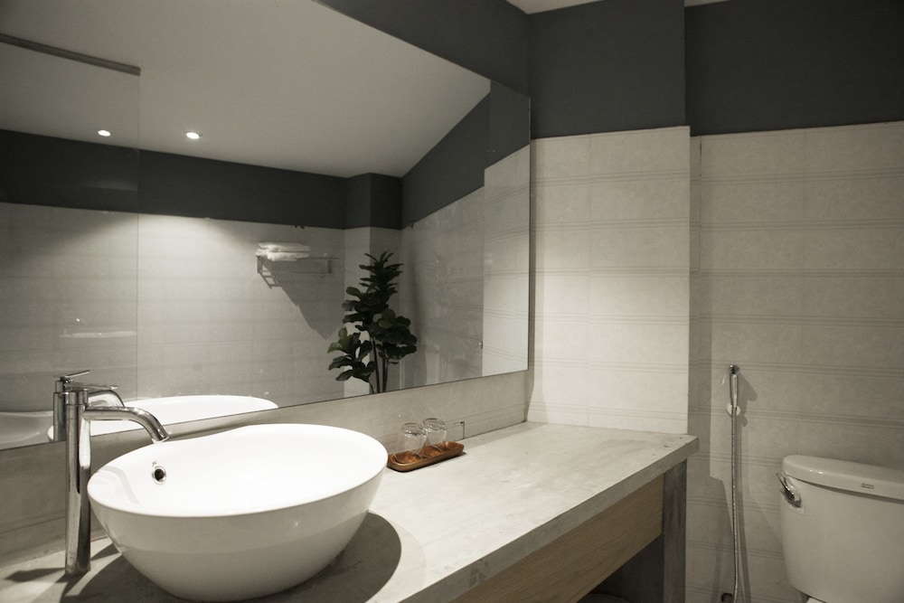 HOANG PHI HOTEL 50/50