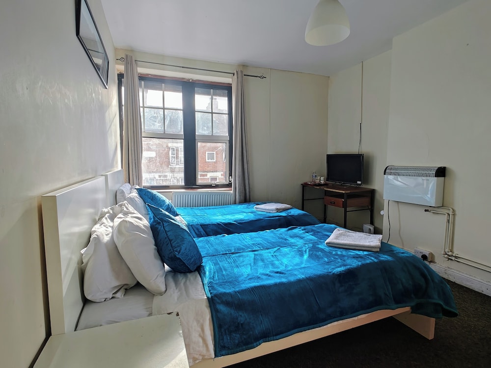 Campbell S Guest House 31/50