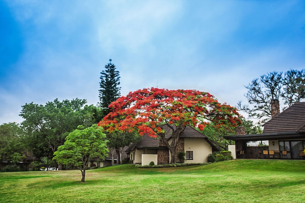 Sabi River Sun Resort 38/44