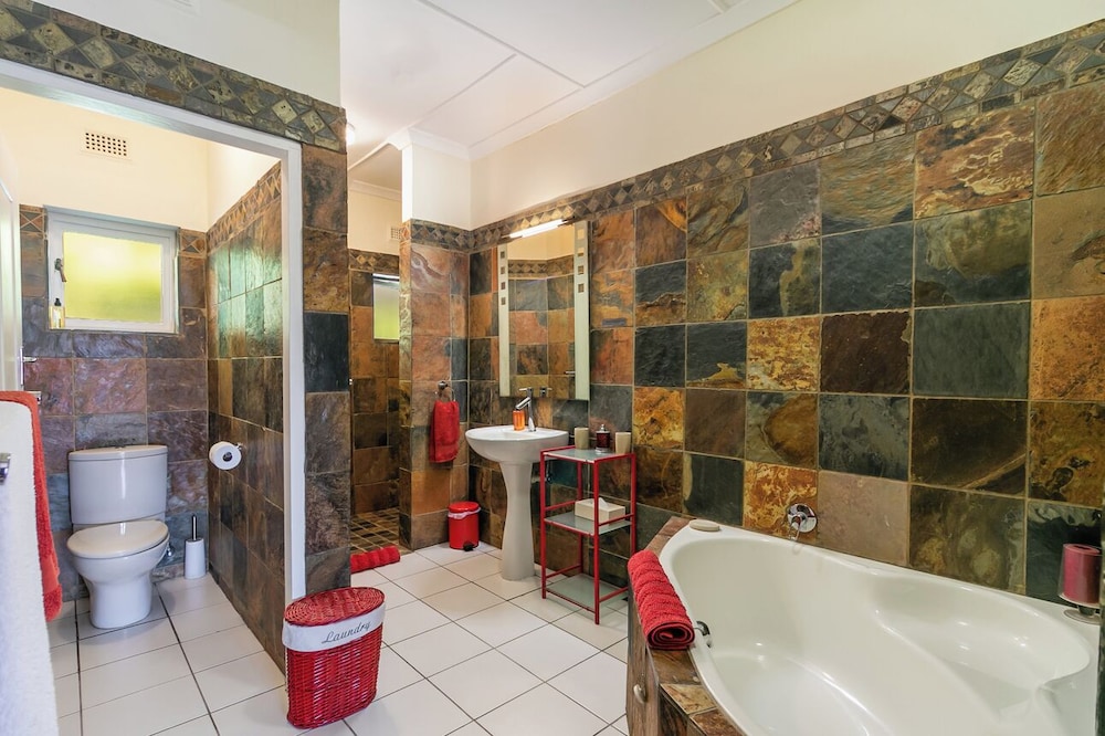 African Breeze Guesthouse 47/50