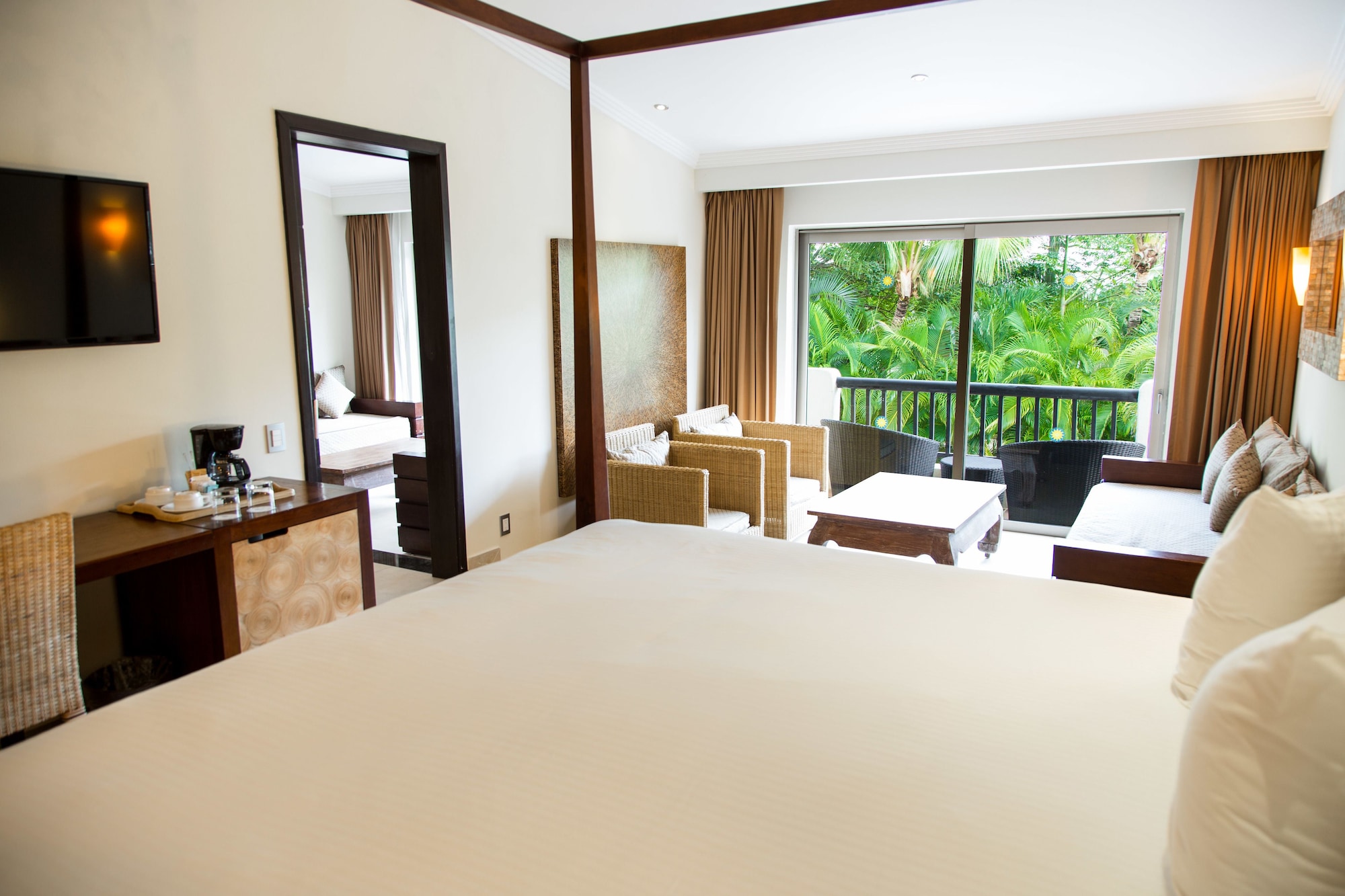 hacienda one bedroom suite 3 adultos
