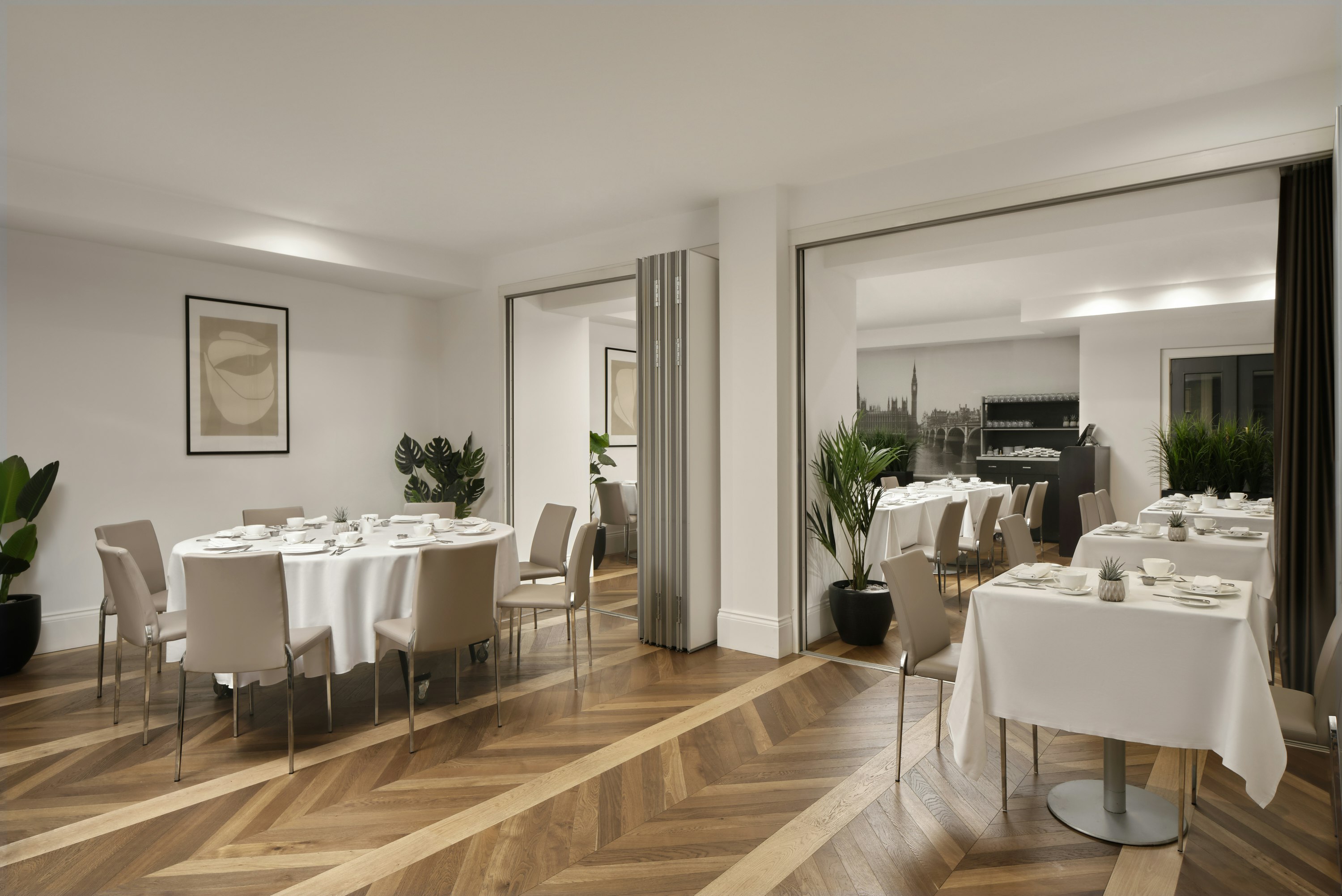 The Queens Gate Hotel 26/37