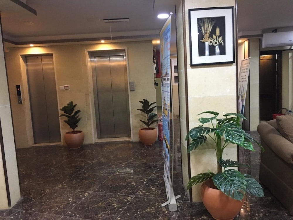 Ahla Tlah SeaView Hotel 8/48