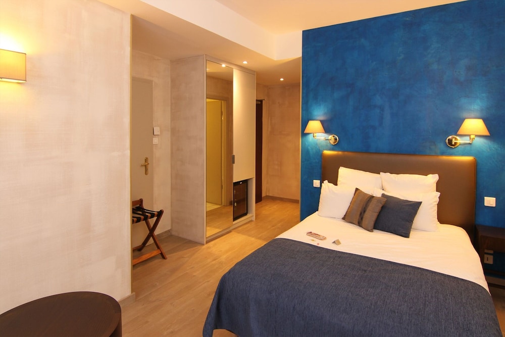 Hotel Beaucour 18/83