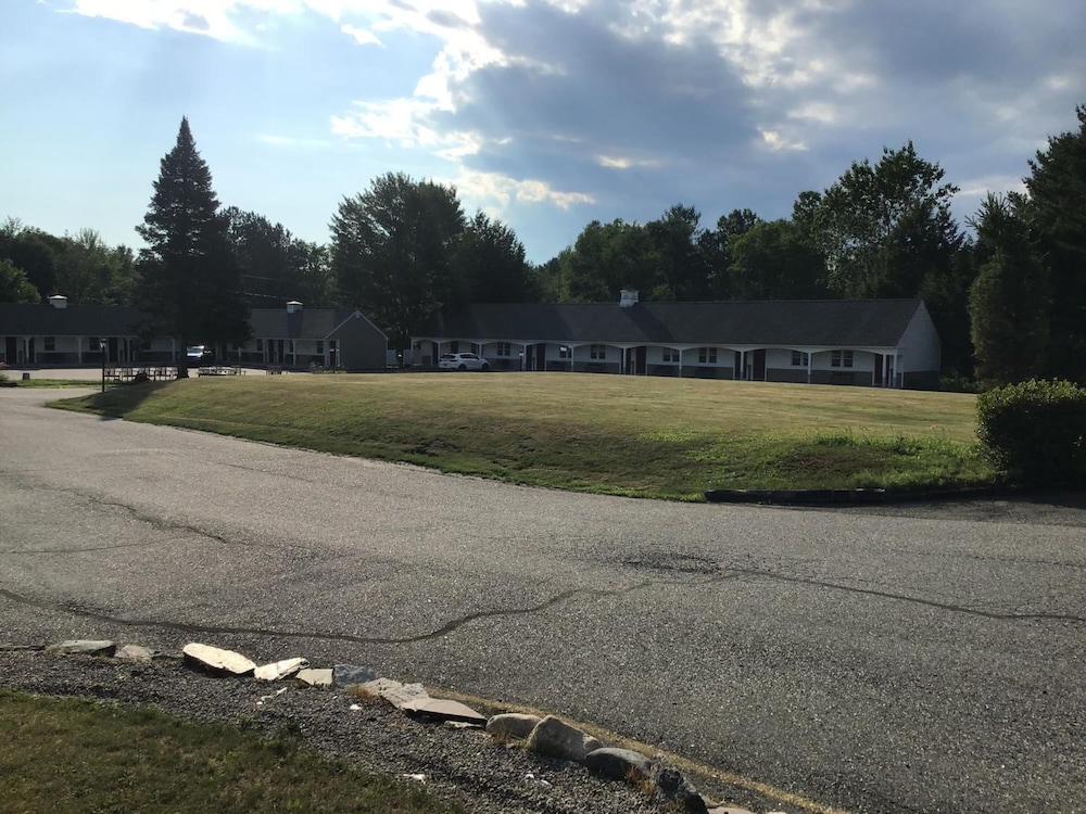 Stonybrook Motel & Lodge 28/59