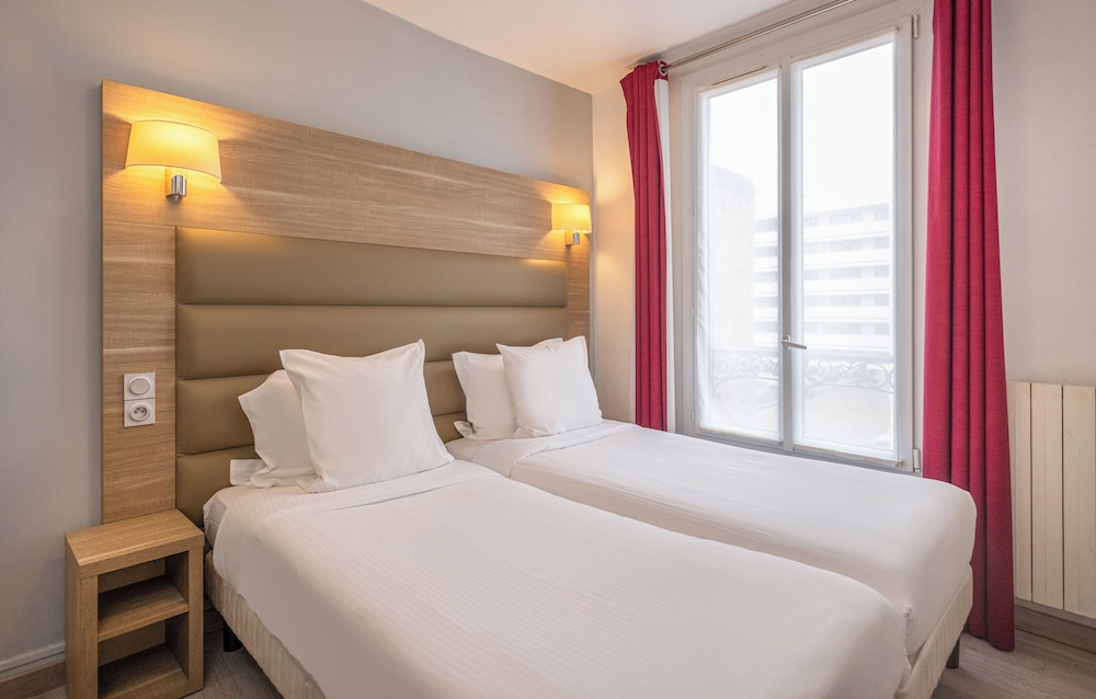 Hotel Luxor 10/42