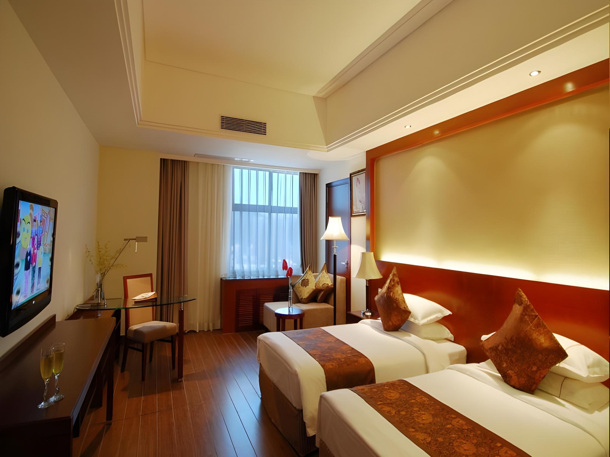 Sanya International 14/64