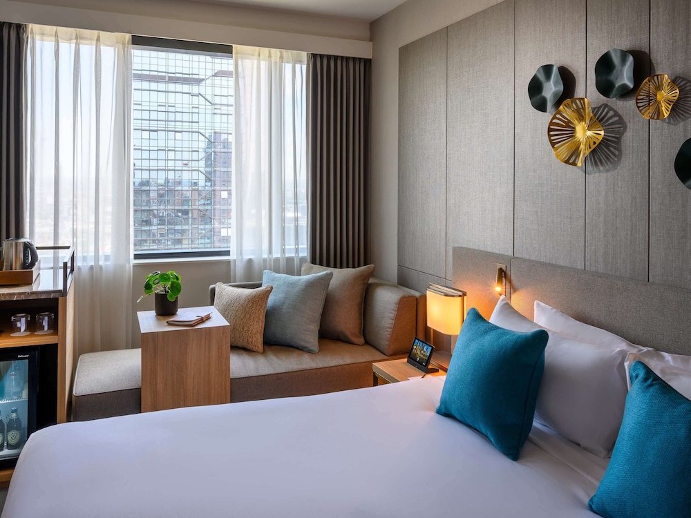 Novotel Melbourne Central Hotel 27/71