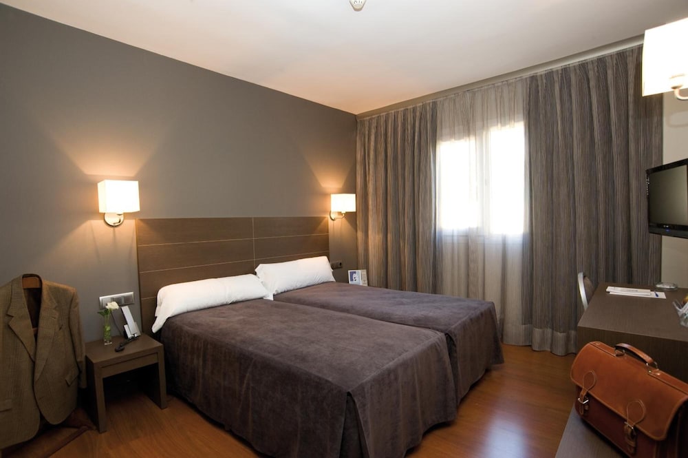Room, Single, Double Bed