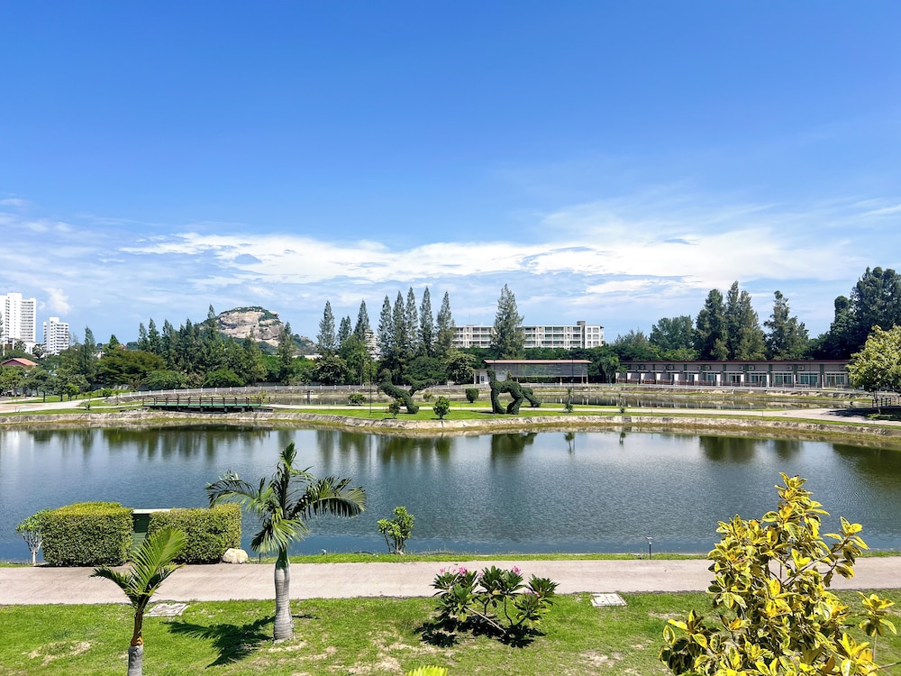 The Kaset Hua Hin 55/60