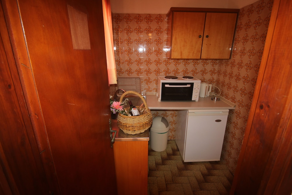 Utopia Kavos Hotel 46/49