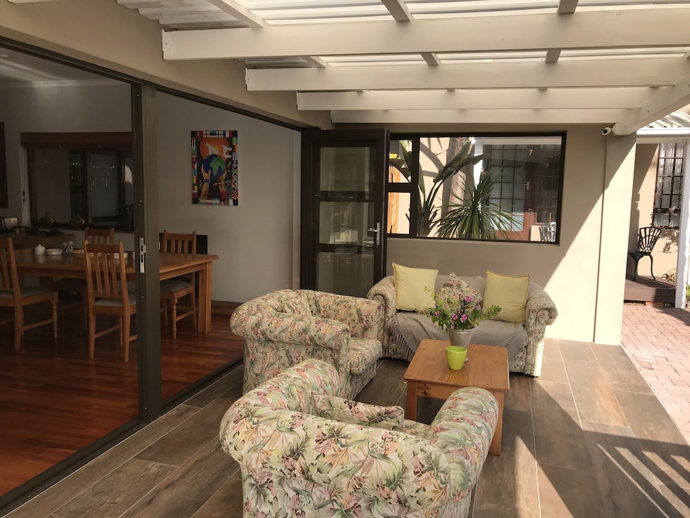 Bayside Guest House 22/50