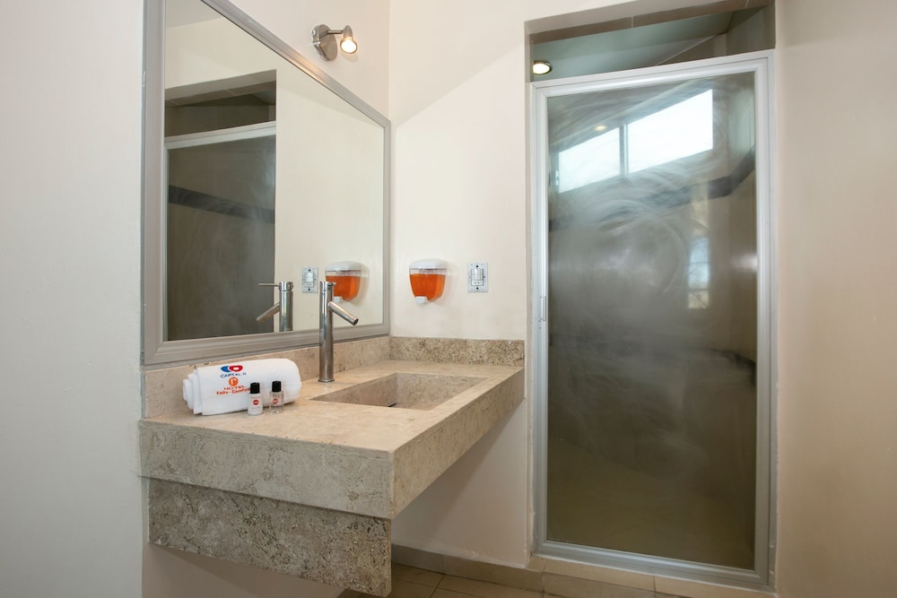 Capital O Hotel Euro Confort Pachuca 40/43