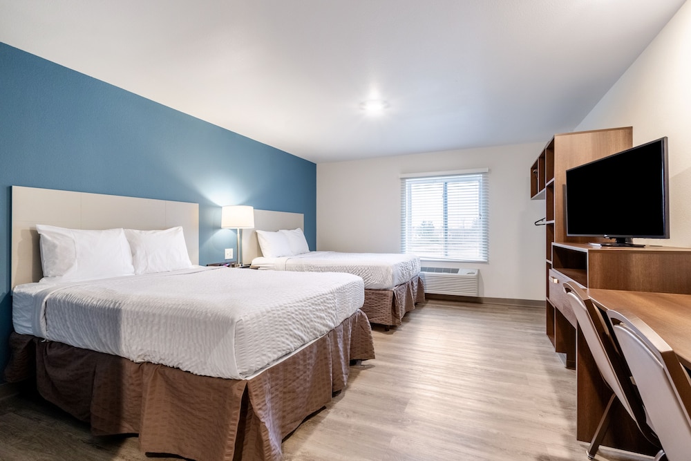 WoodSpring Suites Colton 15/40