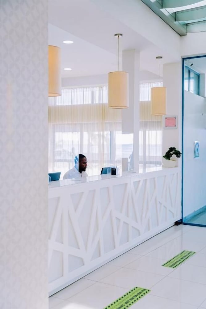 Beira Terrace Hotel 3/50