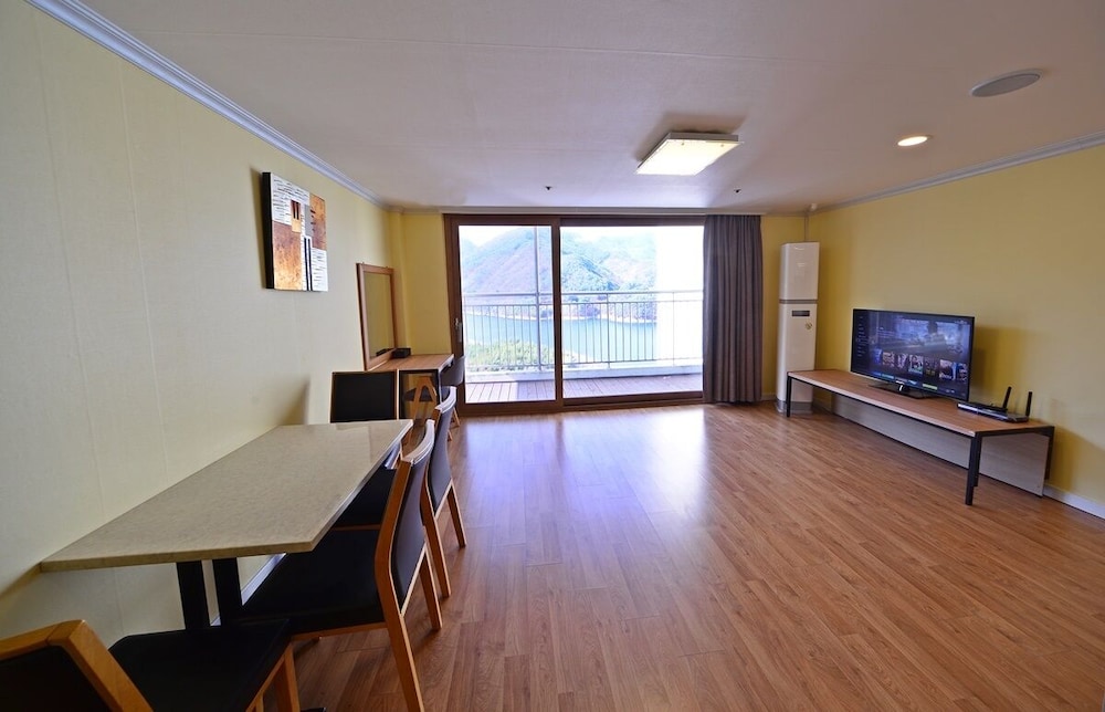 Vivace Resort 35/56