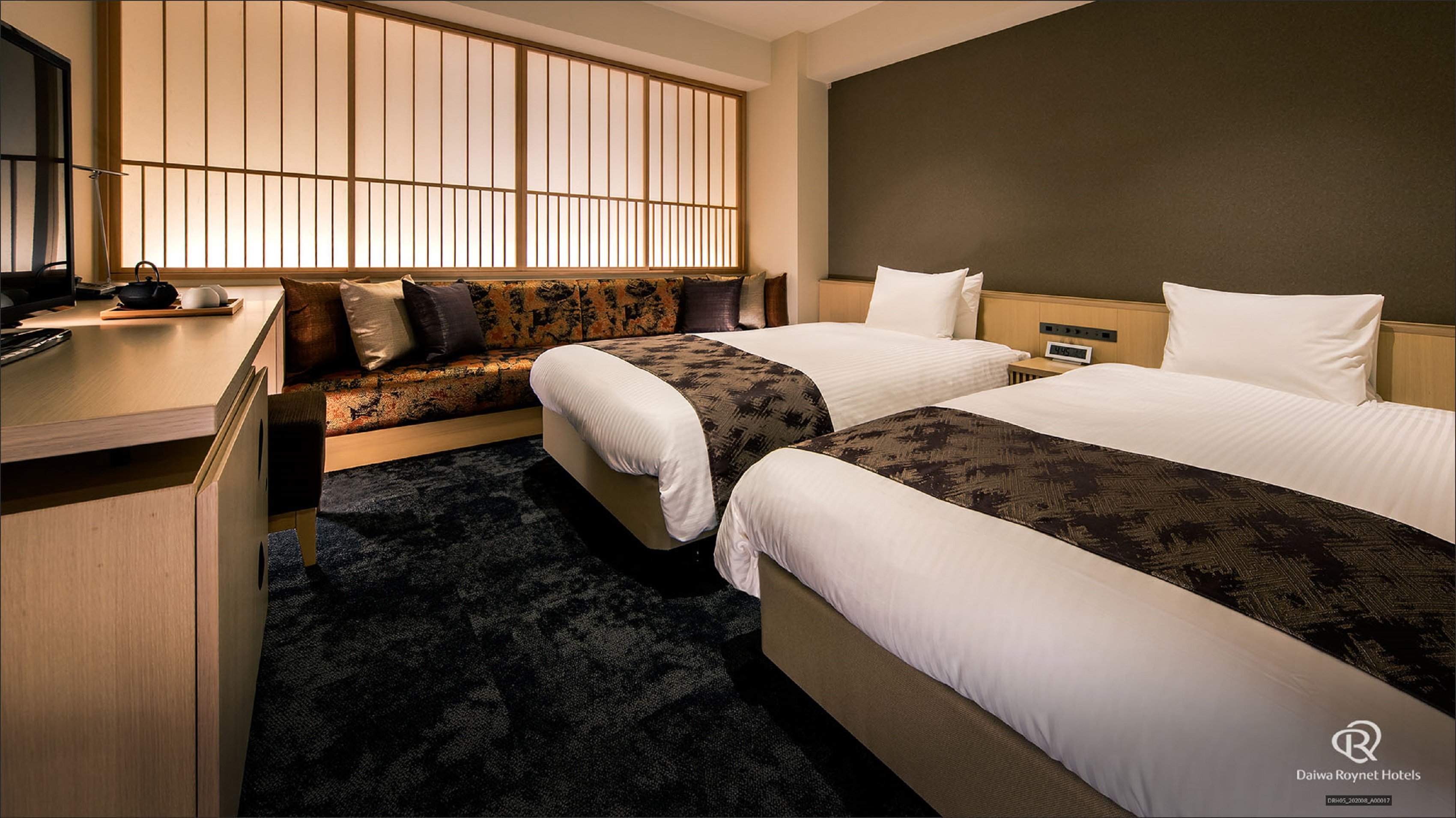 SUPERIOR, TWIN BEDS