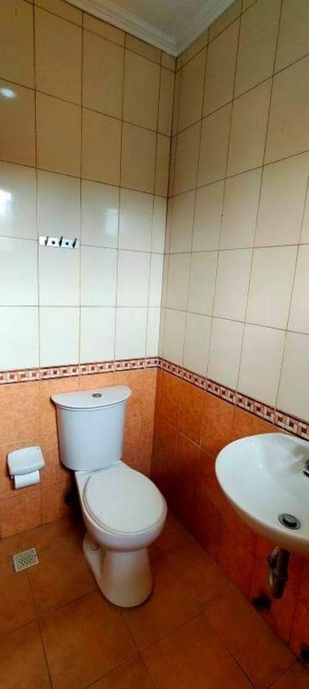 OYO 799 Ddd Habitat Iloilo 14/15