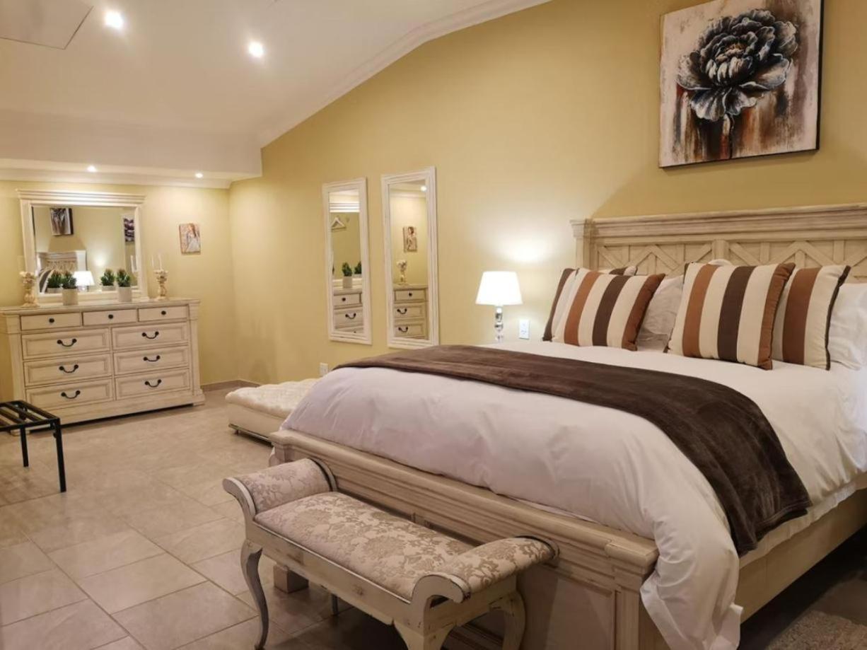 Rooiberg Resort and Events Venue 1/18
