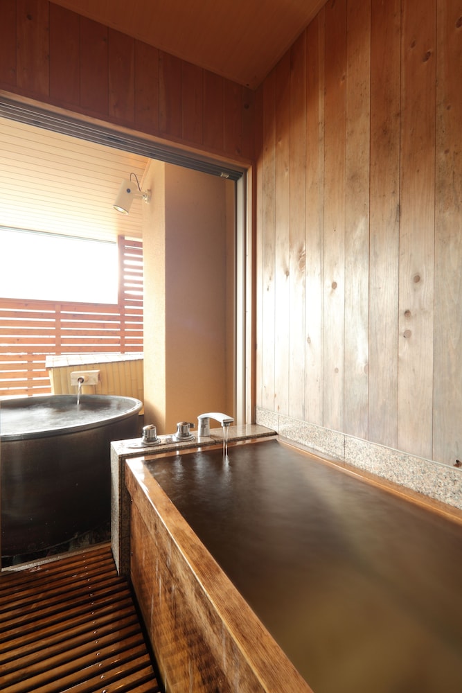 Hotel Futaba 24/50