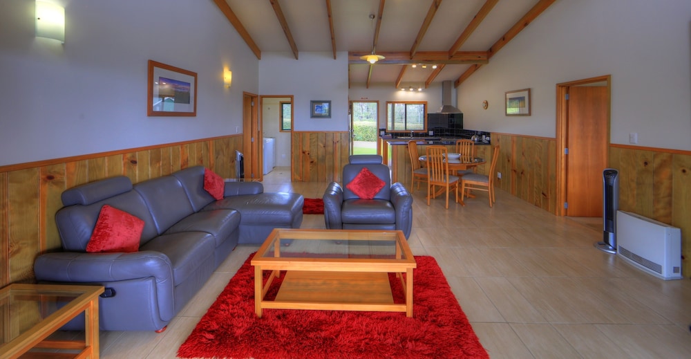 Endeavour Lodge 9/22