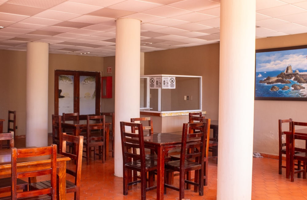 Las Jacarandas Hotel 28/37