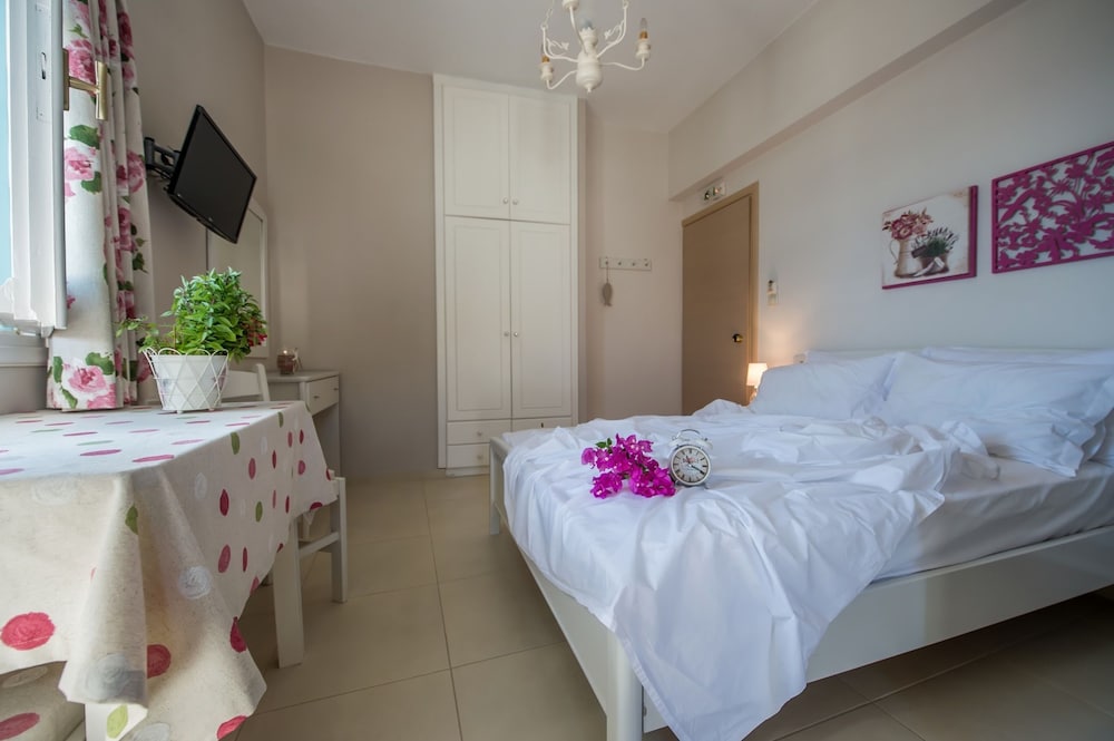 Aphrodite Studios 28/50