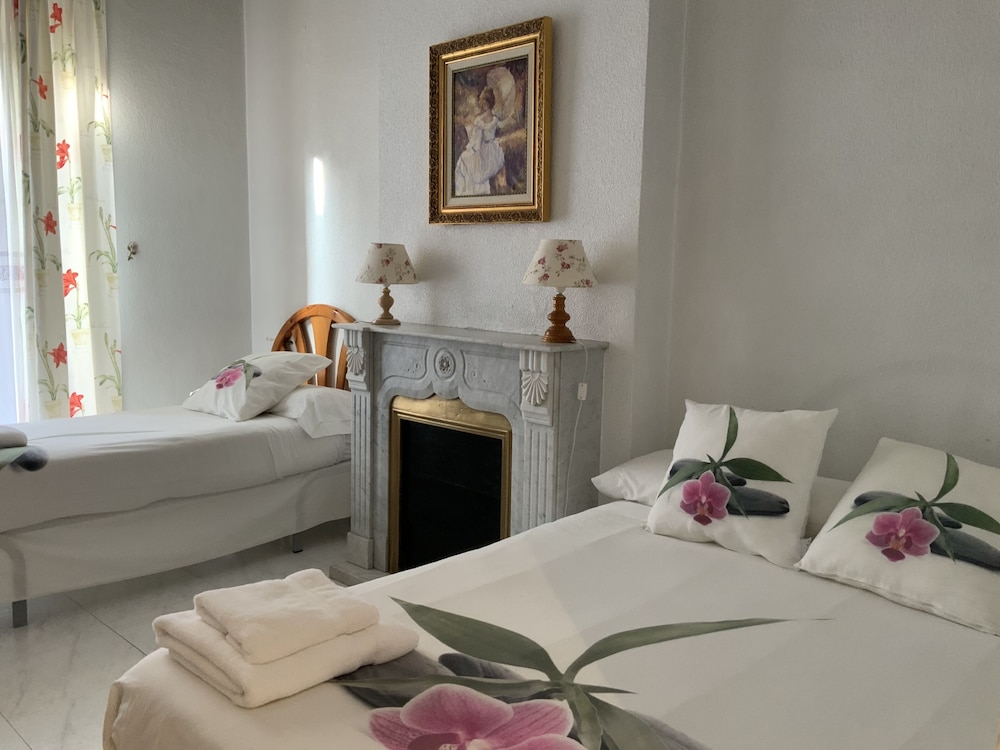 Hostal Luz 38/72