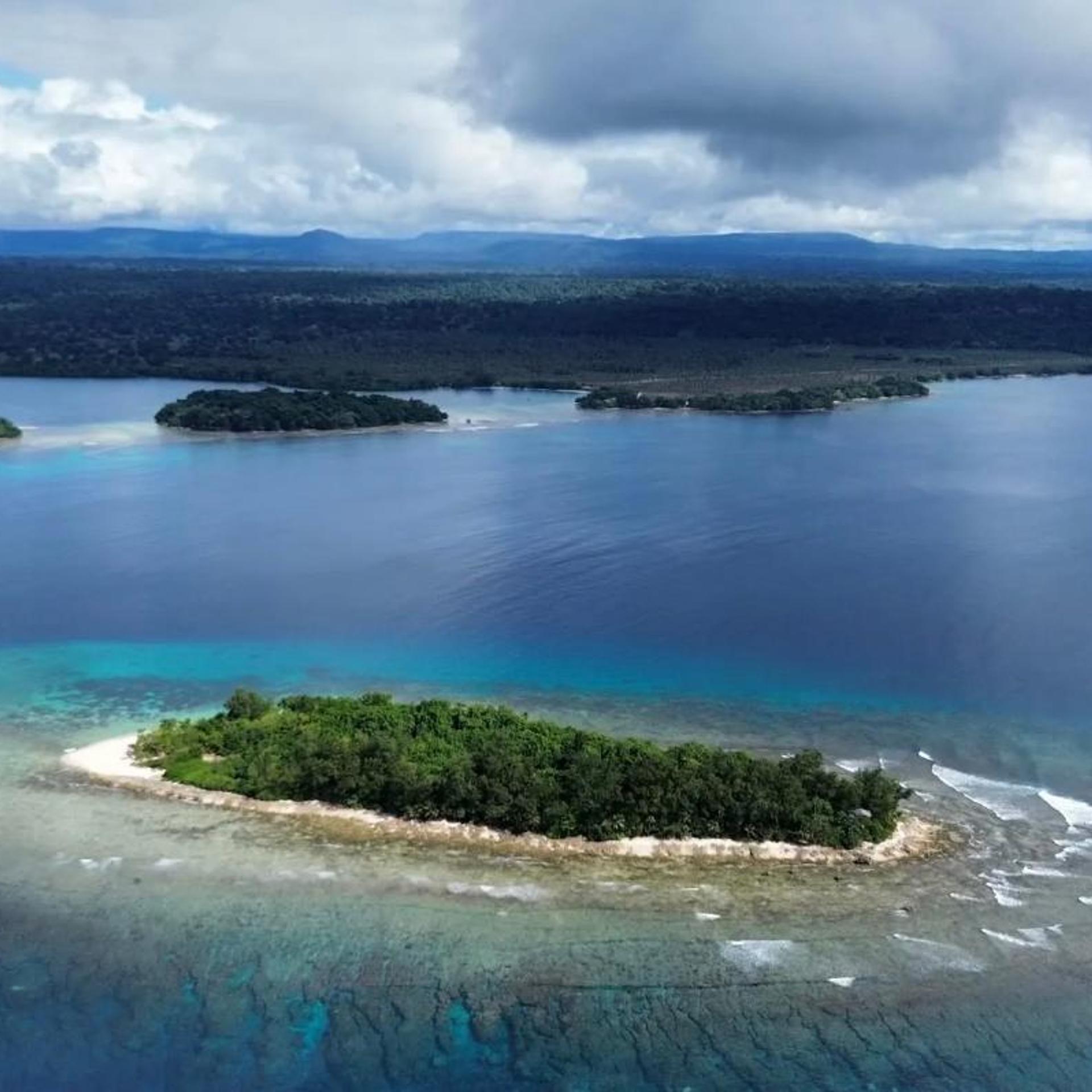 Dany Island Eco Resort 40/50