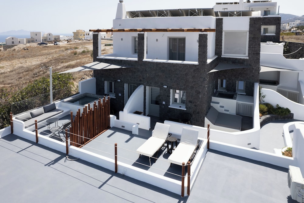 Griseo Villas in SANTORINI