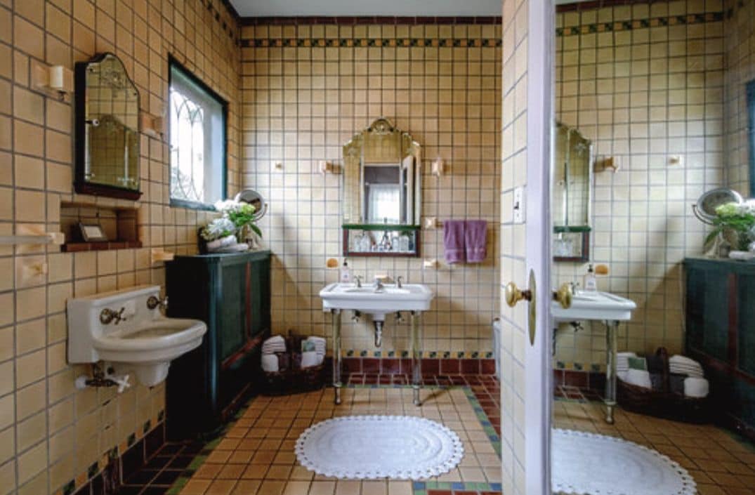 600 main a bandb and victorian tea room