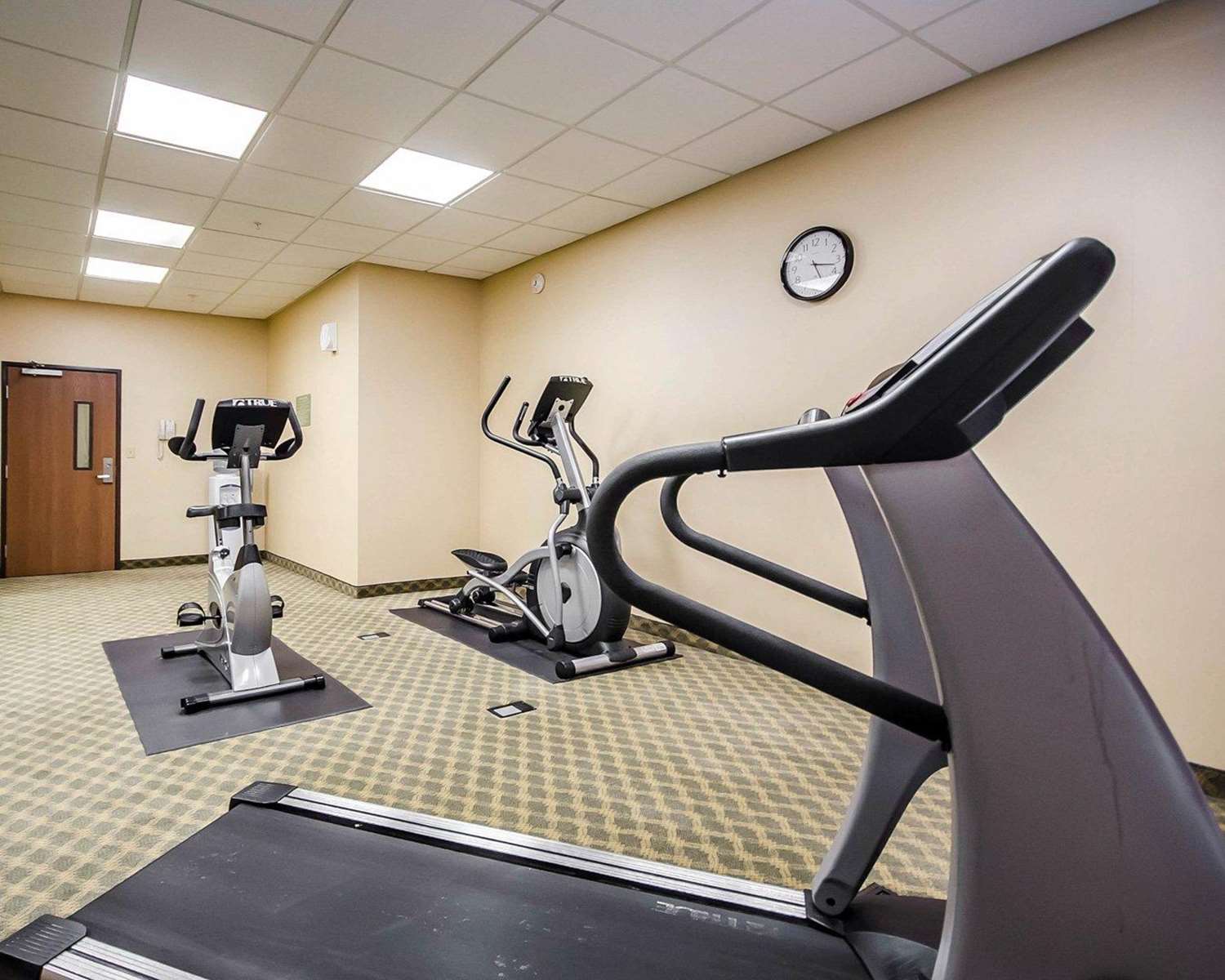 Quality Inn & Suites Rockport - Owensboro North 23/30