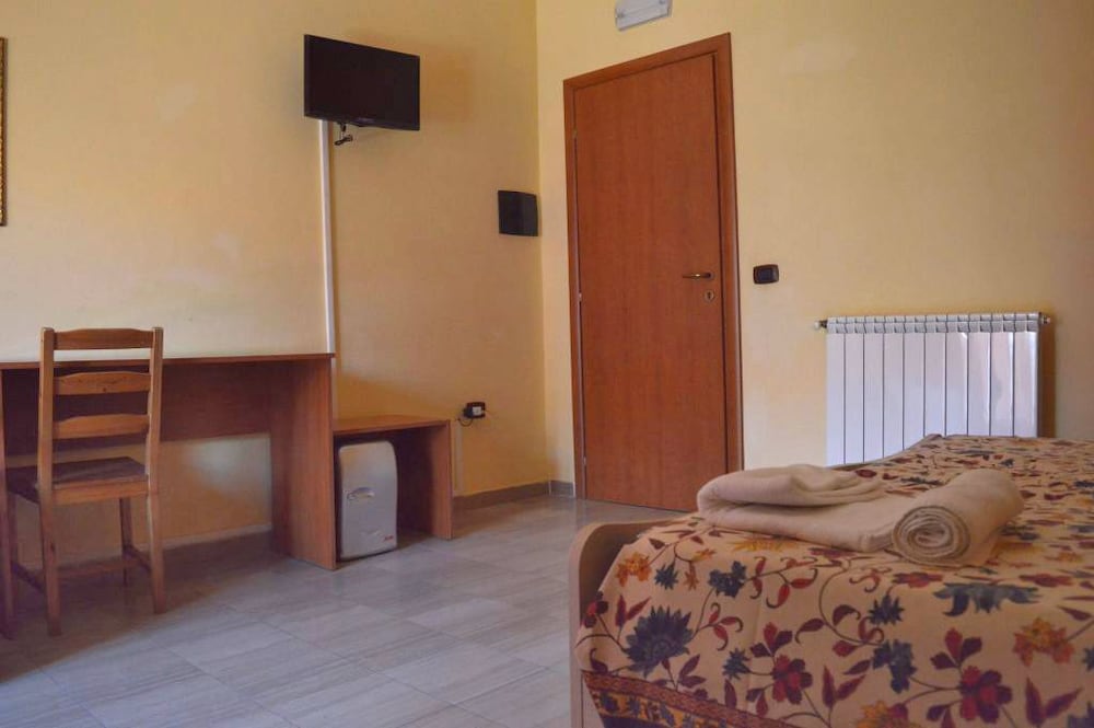 Hotel Scalea 6/16