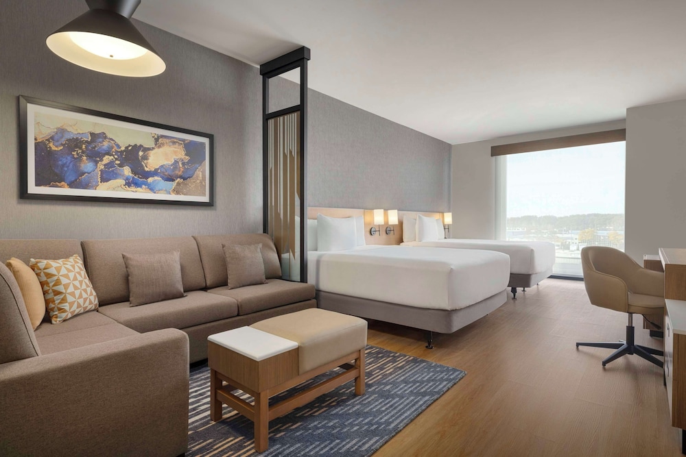 Hyatt Place Windsor 34/50